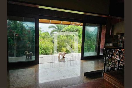 Casa à venda com 3 quartos, 120m² em Jardim Guanabara, Rio de Janeiro