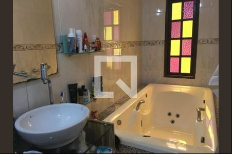 Casa à venda com 3 quartos, 325m² em Jardim Guanabara, Rio de Janeiro