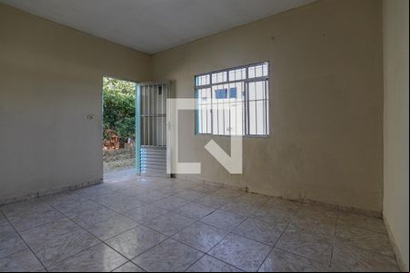 Sala de casa para alugar com 2 quartos, 230m² em Jundiapeba, Mogi das Cruzes