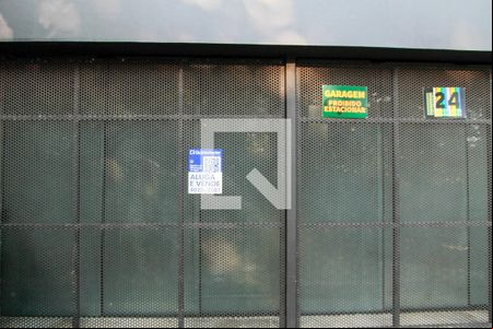 Plaquinha de casa de condomínio para alugar com 4 quartos, 560m² em Itanhangá, Rio de Janeiro