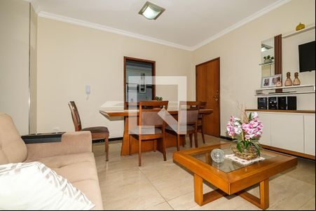 Sala de apartamento à venda com 3 quartos, 83m² em Fernão Dias, Belo Horizonte