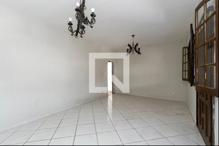 Sala de casa para alugar com 5 quartos, 360m² em Planalto, Belo Horizonte