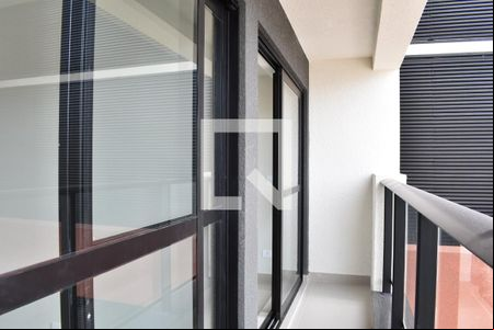 Sacada  de apartamento para alugar com 1 quarto, 50m² em Centro, Curitiba