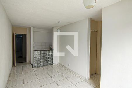 Sala de apartamento para alugar com 2 quartos, 52m² em Taquara, Rio de Janeiro
