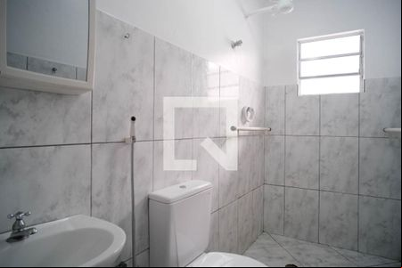 Banheiro de casa para alugar com 1 quarto, 80m² em Vila Rio Branco, São Paulo