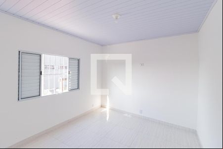 Quarto de casa para alugar com 1 quarto, 60m² em  Vila Santo Antônio, Carapicuíba
