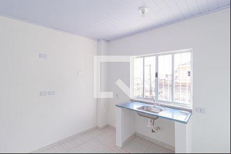 Cozinha de casa para alugar com 1 quarto, 60m² em  Vila Santo Antônio, Carapicuíba