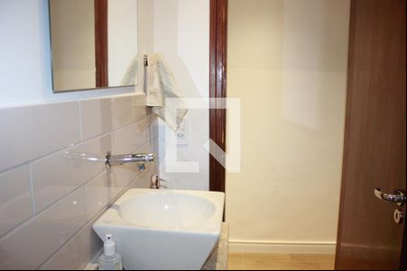 Lavabo de casa de condomínio à venda com 4 quartos, 130m² em Vila Rosalia, Guarulhos