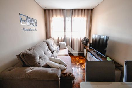 Sala de apartamento para alugar com 2 quartos, 74m² em Guarani, Belo Horizonte