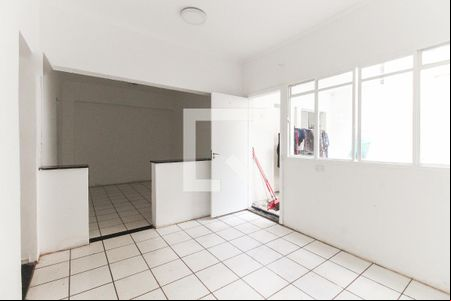 Sala de casa para alugar com 1 quarto, 30m² em Itaquera, São Paulo