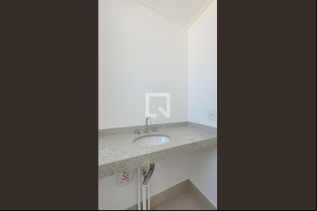 Banheiro Social de kitnet/studio à venda com 1 quarto, 39m² em Centro, Campinas