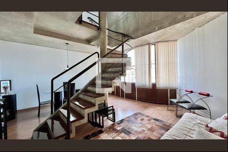 Sala de apartamento à venda com 2 quartos, 111m² em Funcionários, Belo Horizonte
