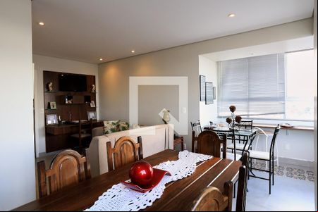 Sala de apartamento para alugar com 3 quartos, 79m² em Sagrada Família, Belo Horizonte