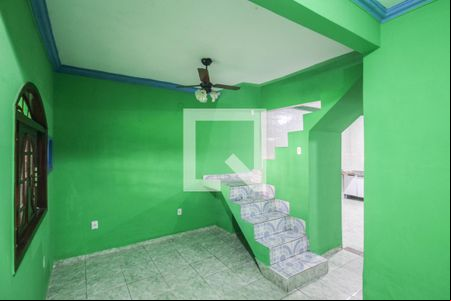 Sala de casa de condomínio para alugar com 2 quartos, 148m² em Cosmorama, Mesquita