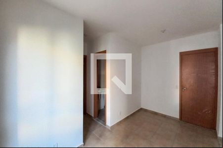Sala de apartamento para alugar com 2 quartos, 48m² em Jardim Itatiaia, Campinas