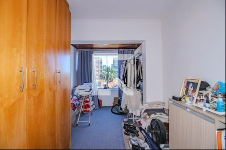 Quarto 2 de apartamento para alugar com 4 quartos, 196m² em Jardim Lindóia, Porto Alegre
