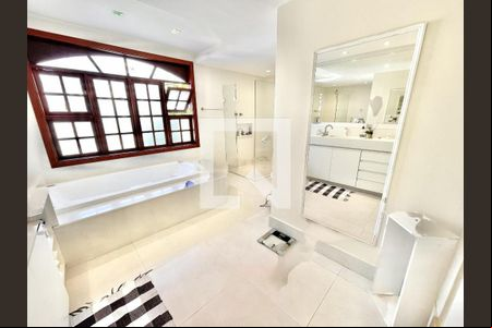 Casa à venda com 4 quartos, 545m² em Barra da Tijuca, Rio de Janeiro