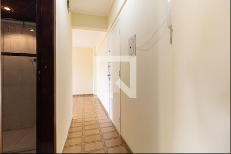 Corredor/Entrada  de apartamento à venda com 1 quarto, 45m² em Liberdade, São Paulo