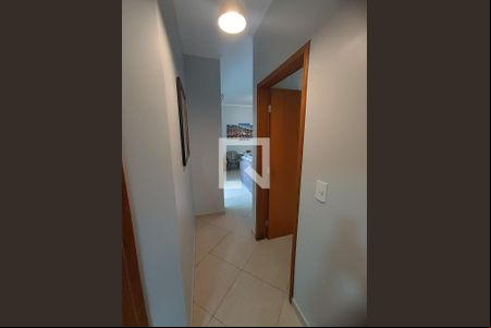 Corredor de apartamento à venda com 3 quartos, 74m² em Vila Francisco Matarazzo, Santo André