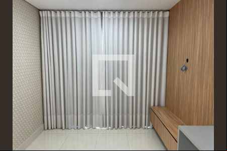 Sala de apartamento para alugar com 2 quartos, 70m² em Setor Bueno, Goiânia