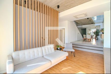 Sala de casa para alugar com 3 quartos, 350m² em Chácara das Pedras, Porto Alegre