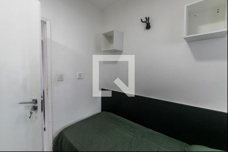 Quarto de apartamento para alugar com 3 quartos, 79m² em Jardim Armação, Salvador