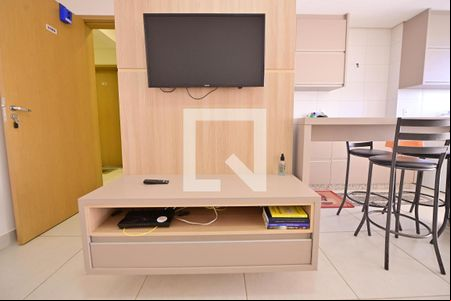 Sala de apartamento para alugar com 2 quartos, 69m² em Vila Rosa, Goiânia