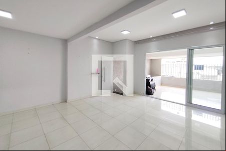 Sala de casa para alugar com 4 quartos, 230m² em Parque Residencial Vila União, Campinas