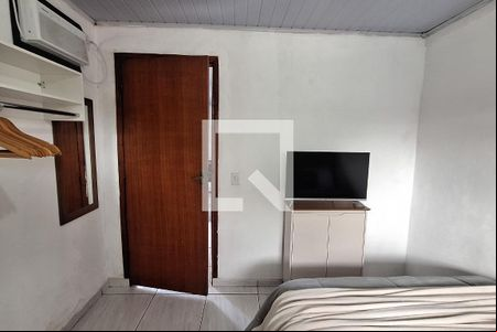 Quarto de casa para alugar com 1 quarto, 55m² em Jardim Primavera, Duque de Caxias
