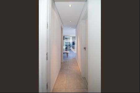 Corredor de apartamento para alugar com 2 quartos, 62m² em Santana, Porto Alegre