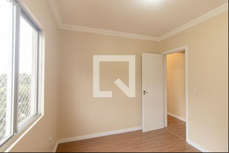 Quarto 2 de apartamento para alugar com 3 quartos, 80m² em Novo Mundo, Curitiba