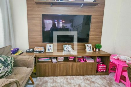 Sala de casa para alugar com 3 quartos, 217m² em Jardim Cunhambebe (vicente de Carvalho), Guarujá