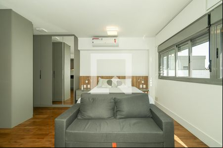 Sala / Quarto de apartamento para alugar com 1 quarto, 38m² em Bela Vista, Porto Alegre