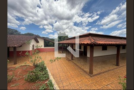 Casa à venda com 3 quartos, 300m² em Casa Branca, Brumadinho