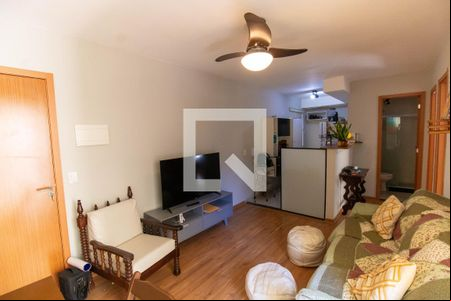 Sala de apartamento para alugar com 2 quartos, 44m² em Tribobó, São Gonçalo