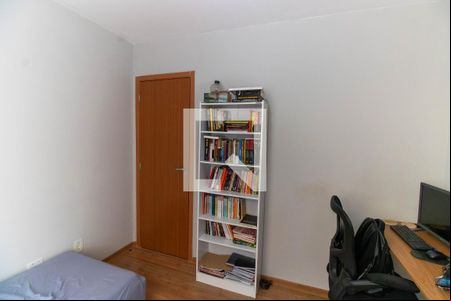 Quarto 1 de apartamento para alugar com 2 quartos, 44m² em Tribobó, São Gonçalo