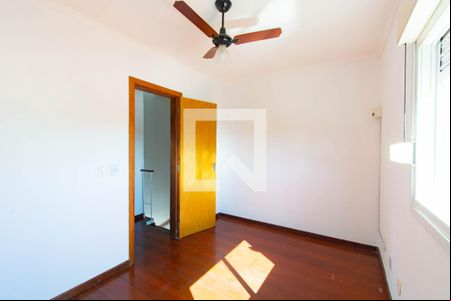 Quarto 1 de casa de condomínio para alugar com 2 quartos, 68m² em Fátima, Canoas