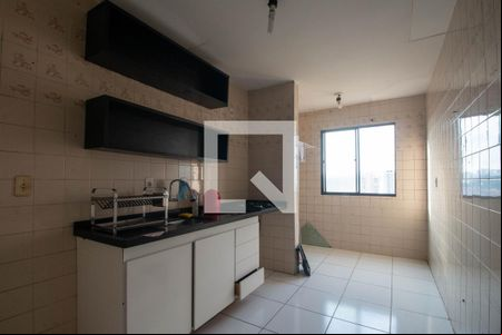 Cozinha de apartamento para alugar com 2 quartos, 64m² em Vila das Belezas, São Paulo