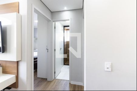 Corredor de apartamento para alugar com 2 quartos, 43m² em Barra Funda, São Paulo