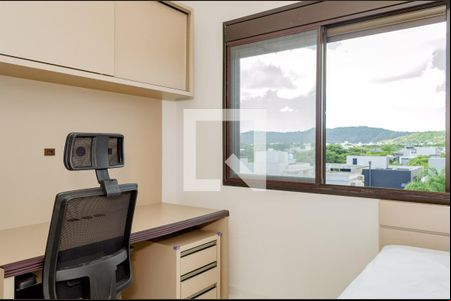 Quarto de apartamento para alugar com 2 quartos, 72m² em Jurerê, Florianópolis