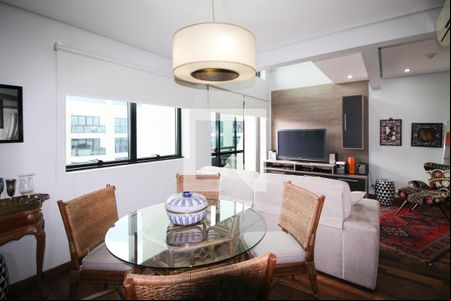 Sala de apartamento para alugar com 2 quartos, 60m² em Indianópolis, São Paulo