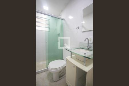 Banheiro de apartamento para alugar com 2 quartos, 62m² em Sete Pontes, São Gonçalo