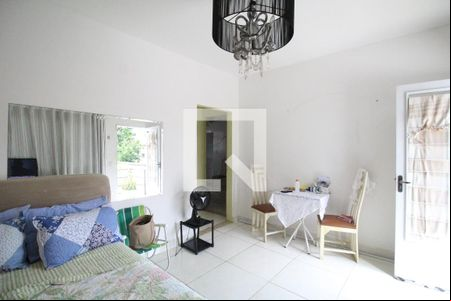 Sala de casa para alugar com 2 quartos, 70m² em Curicica, Rio de Janeiro