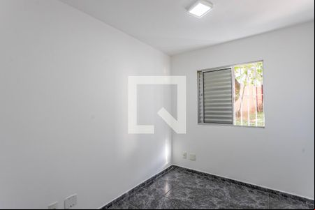 Quarto 1 de apartamento à venda com 2 quartos, 56m² em Jardim Arco-iris, Diadema