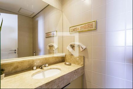 Lavabo de apartamento à venda com 1 quarto, 83m² em Itaim Bibi, São Paulo