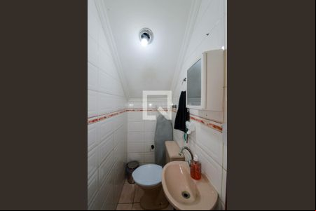 Lavabo de casa para alugar com 4 quartos, 220m² em Vila Augusta, Guarulhos