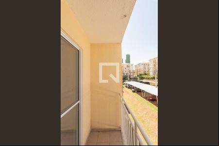 Sacada da Sala de apartamento para alugar com 2 quartos, 47m² em Vila Marieta, Campinas
