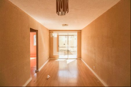 Sala de apartamento para alugar com 2 quartos, 55m² em Rocha Sobrinho, Mesquita
