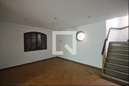 Sala de casa para alugar com 5 quartos, 297m² em Caonze, Nova Iguaçu