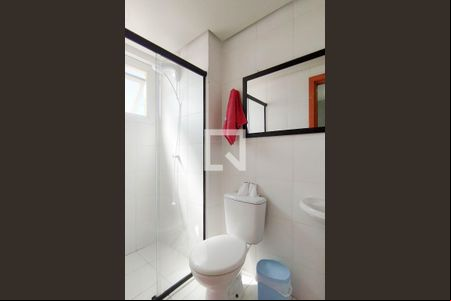 Banheiro de kitnet/studio para alugar com 1 quarto, 35m² em Vicentina, São Leopoldo